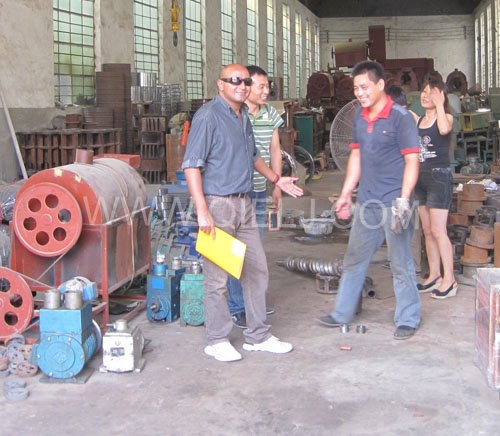 2011年7月25日，外國(guó)友人參觀考察我公司！明經(jīng)理等接待并陪同參觀！(圖8)