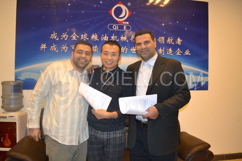 埃及客戶(hù)米豆簽訂生產(chǎn)線合同(圖2)