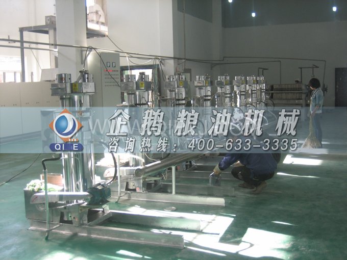 芝麻油壓榨處理設(shè)備，企鵝牌液壓榨油機勇于創(chuàng)新生產(chǎn)效率高(圖5)